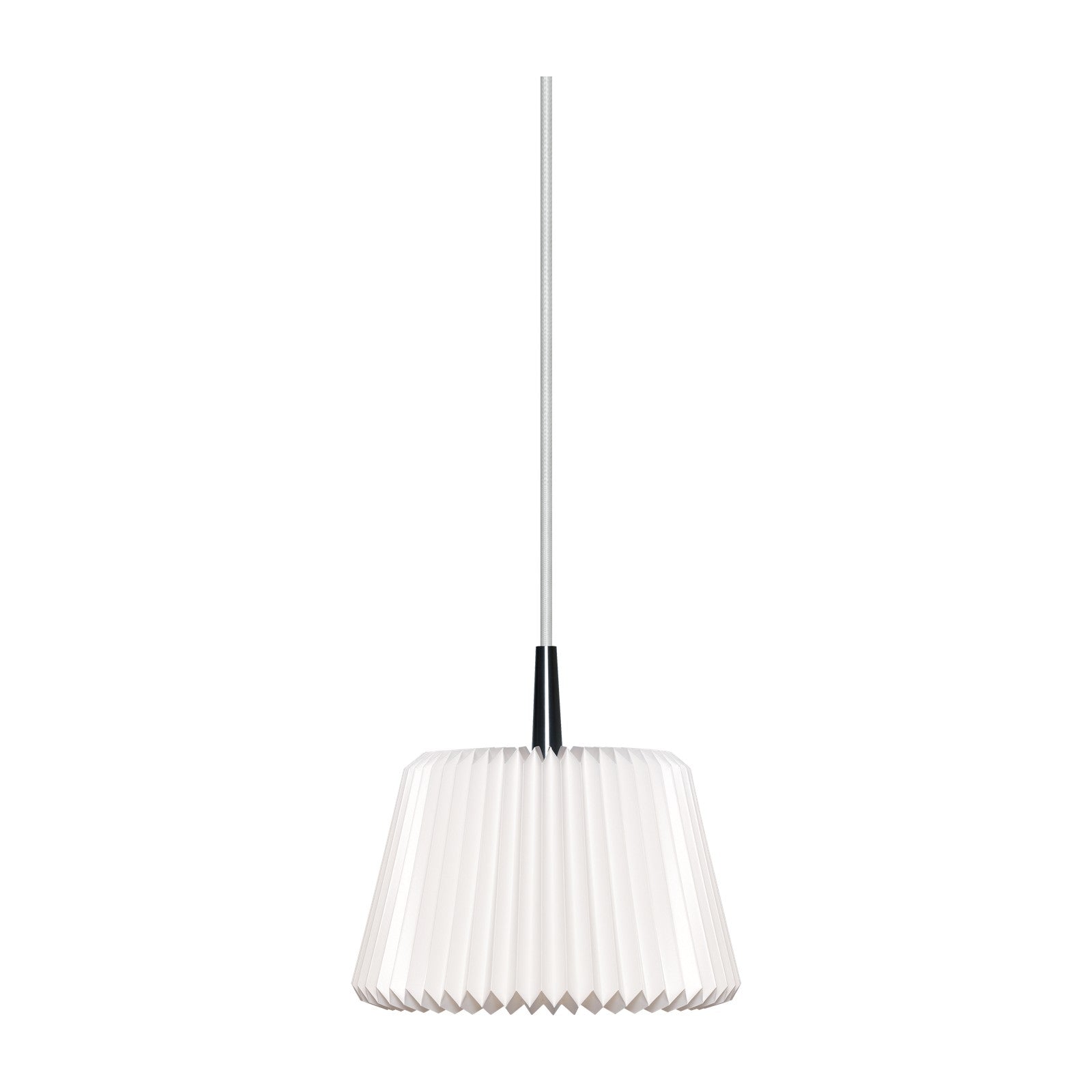 Modell 120 Snowdrop Pendelleuchte von LE KLINT, weisser Freisteller