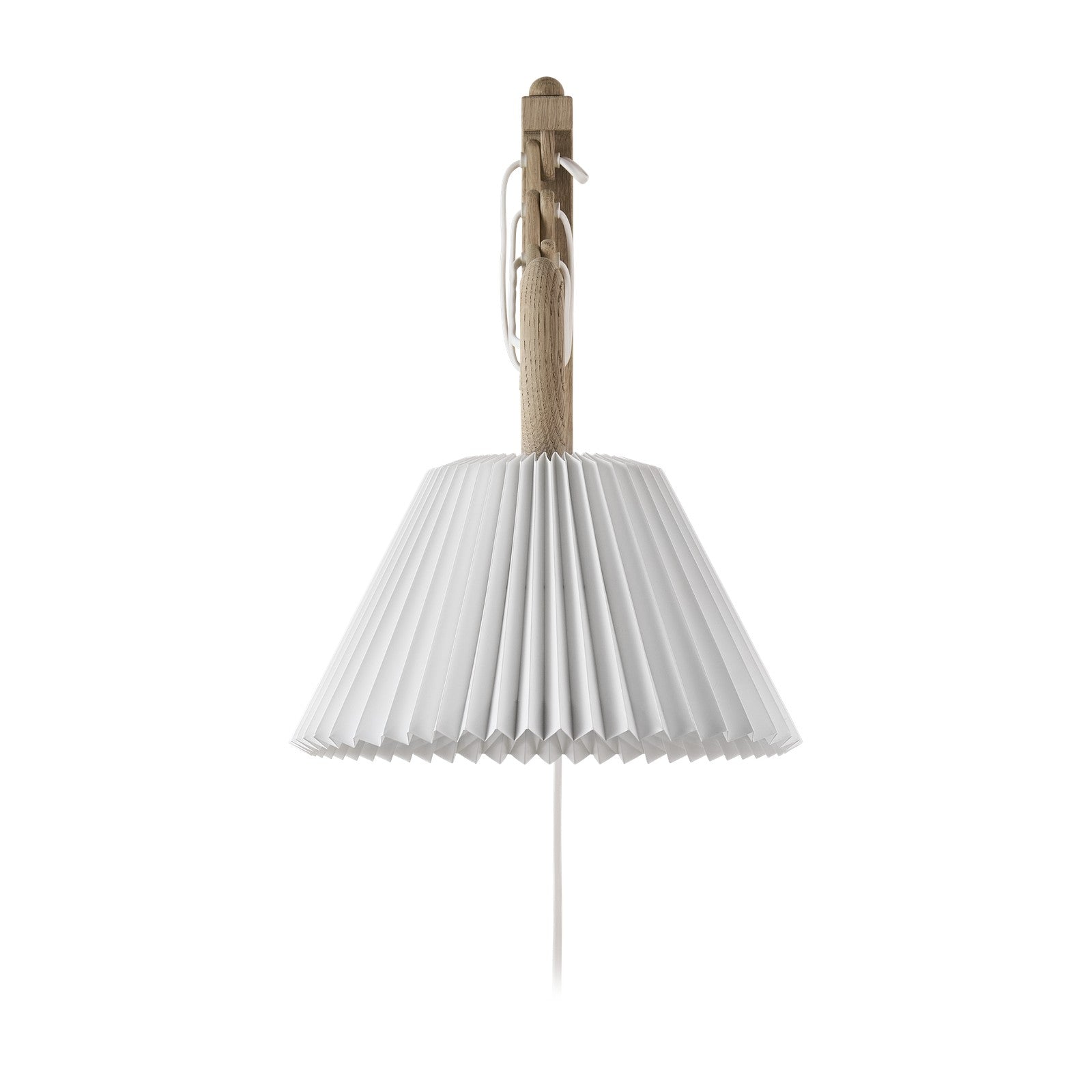Modell 223-2 Sax Wandleuchte von LE KLINT, Detailaufnahme auf Weiss