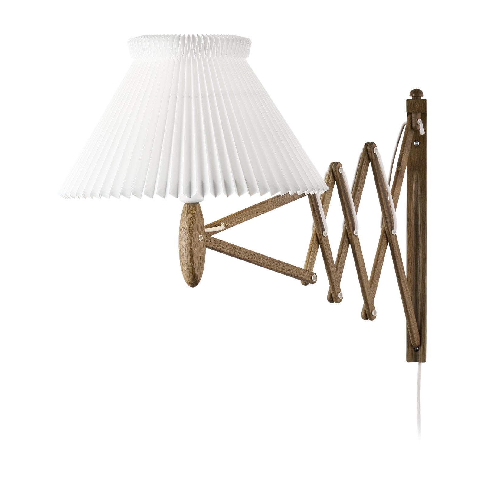 Modell 234-6 Sax Wandleuchte von LE KLINT, weitere Ansicht auf Weiss