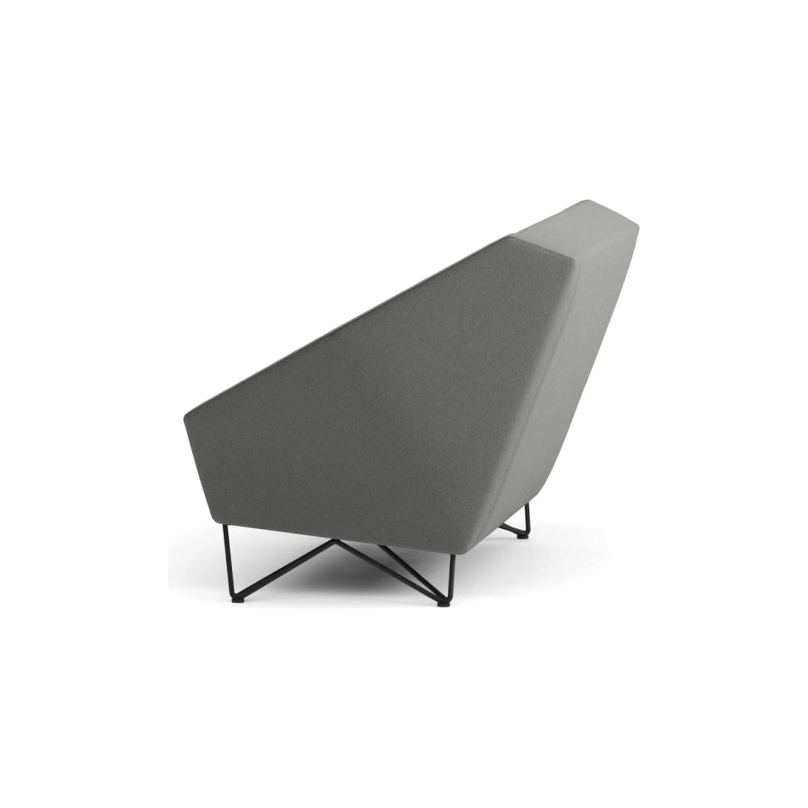 3angle Sofa von Prostoria, freigestellt vor weissem Hintergrund, Ansicht von schräg hinten.