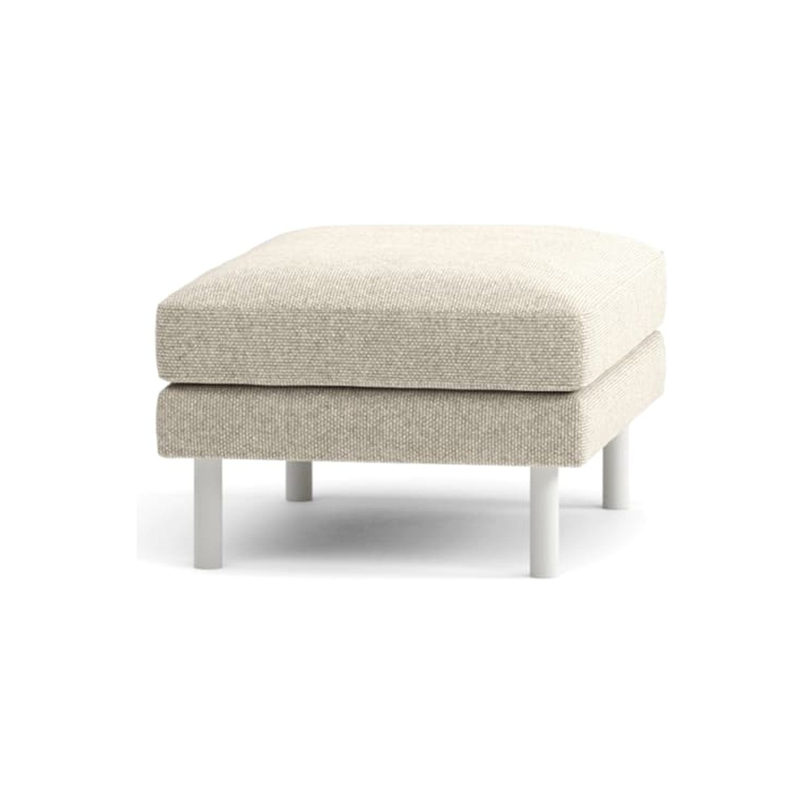 Elegance Hocker von Prostoria, freigestellt vor weissem Hintergrund, Ansicht von schräg hinten.