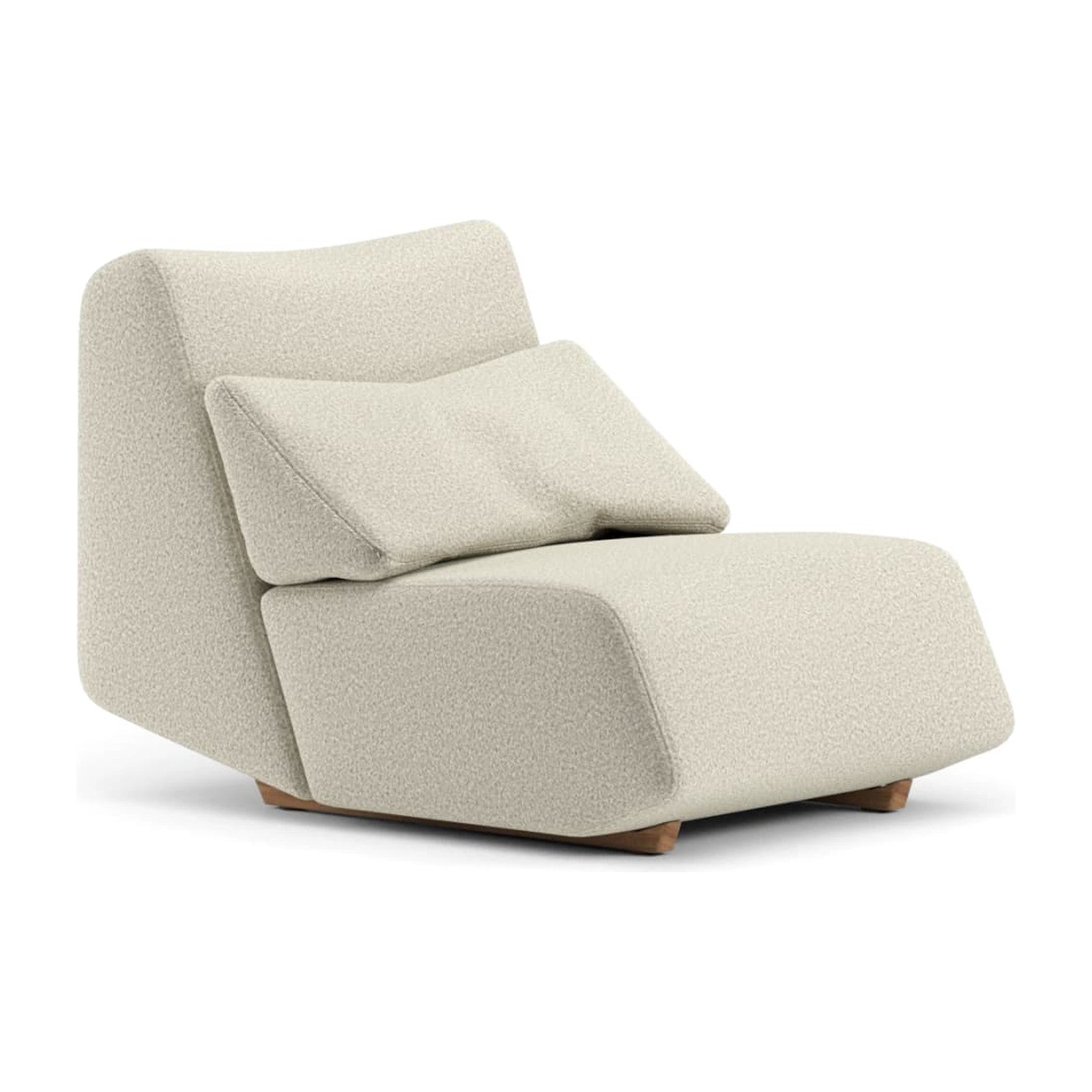 Absent XS Loungesessel | Outdoor von Prostoria, freigestellt vor weissem Hintergrund, Schrägansicht von vorne.