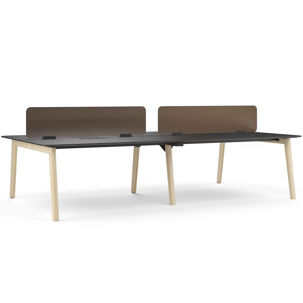 Nova Wood | Bench – Bench-Arbeitsplatzsystem – Doppelter Bürotisch mit schwarzer Tischplatte und hellen Holzbeinen sowie zwei transparenten Trennwänden.