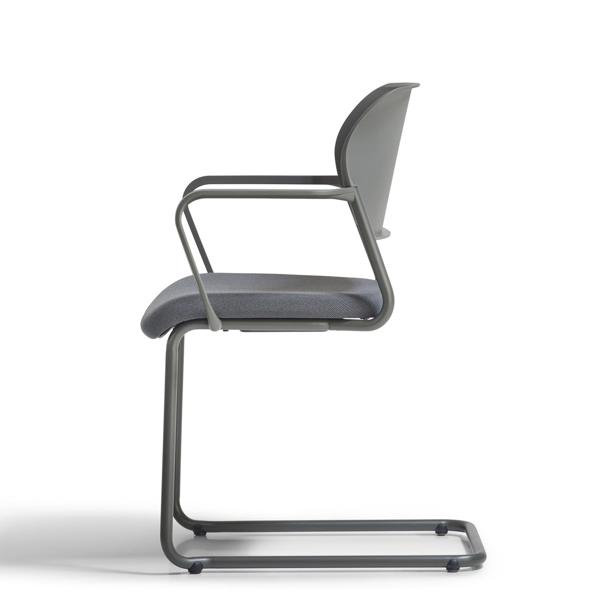 Asiento | Freischwinger – Mehrzweckstuhl von fm Büromöbel