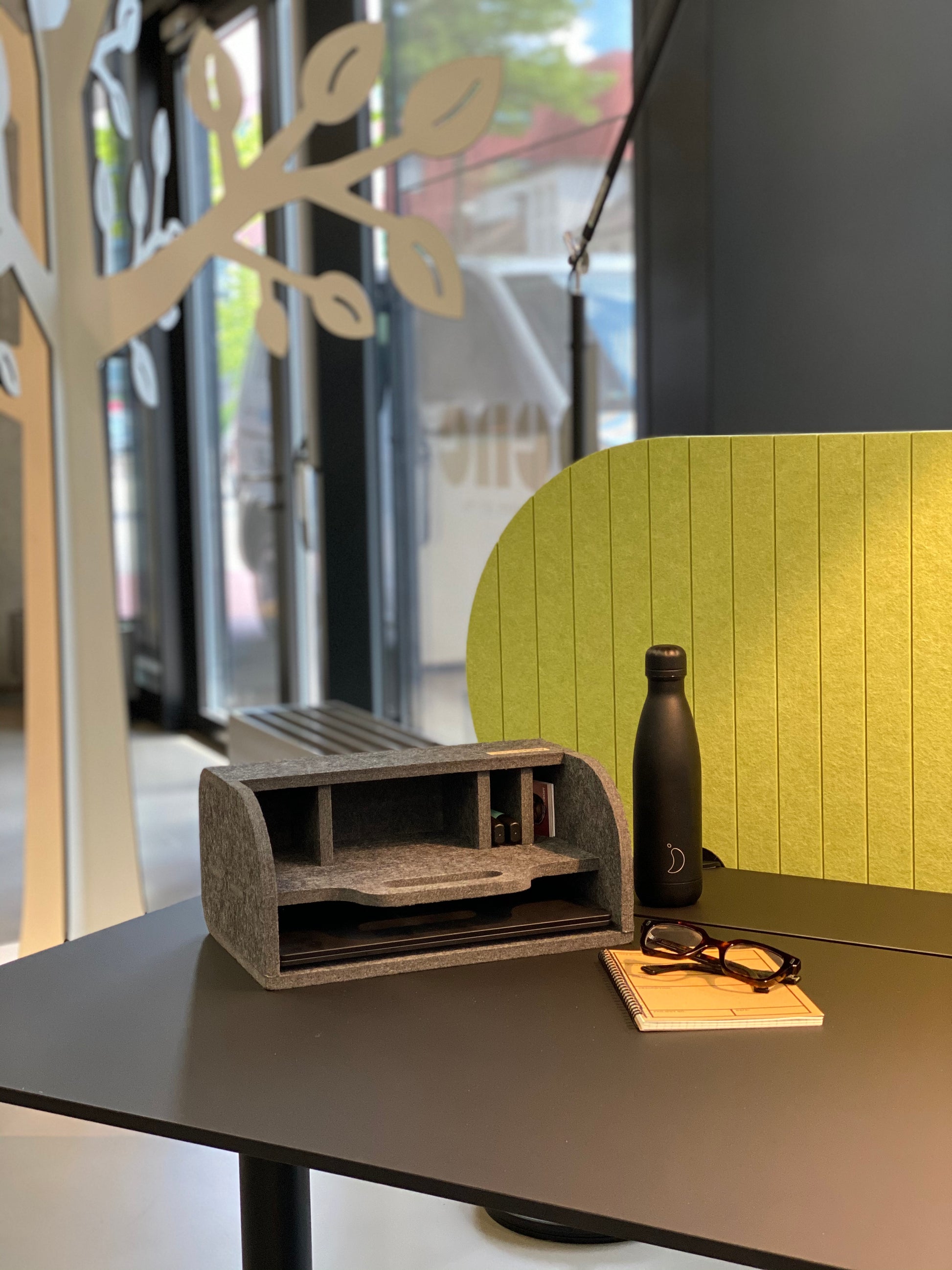 Arbeitsplatztrenner Full Moon – Akustische Tischtrenner – Produktabbildung 6