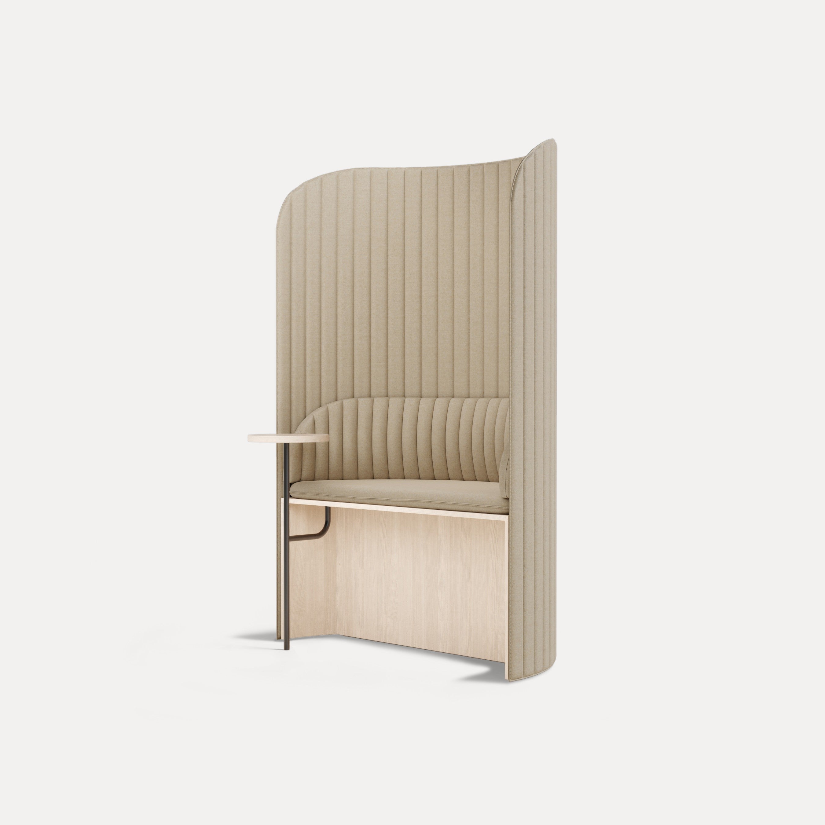 Focus Pod – Akustische Loungemöbel – Stilvolle Sitzbank mit hohen gepolsterten Rückwänden in Beige und integriertem Tisch aus Holz.