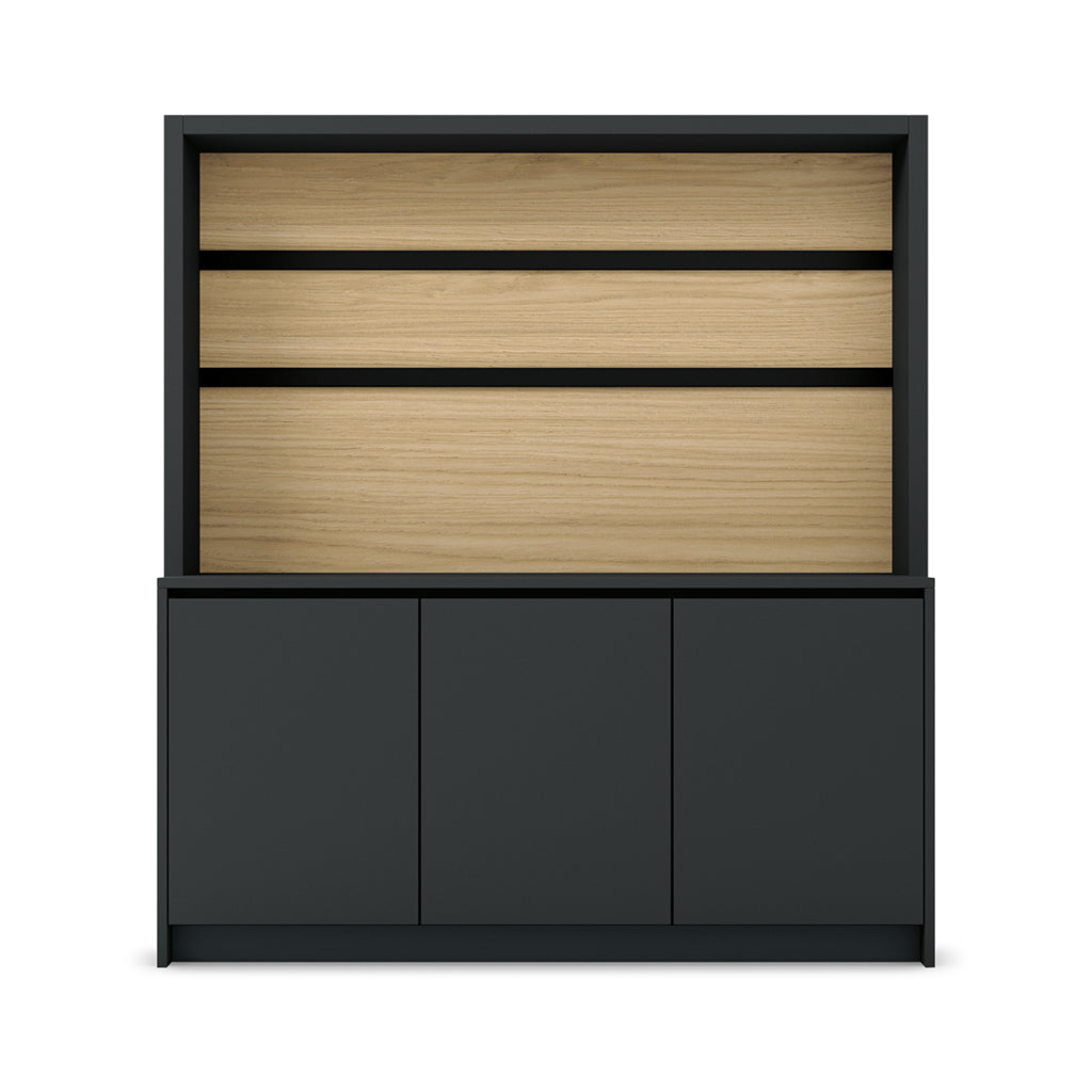 Bar se:café bar: Moderner Büroschrank mit dunkler Front und Holzregalen, drei Türen im unteren Bereich.