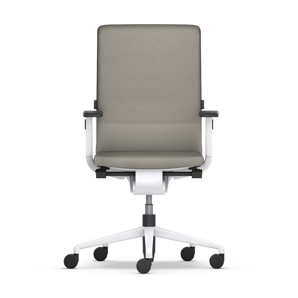 Ergonomischer Bürostuhl crossline: Moderner Bürostuhl mit grauem Bezug, höhenverstellbar, Armlehnen und weissem Gestell. Ohne Hintergrund.