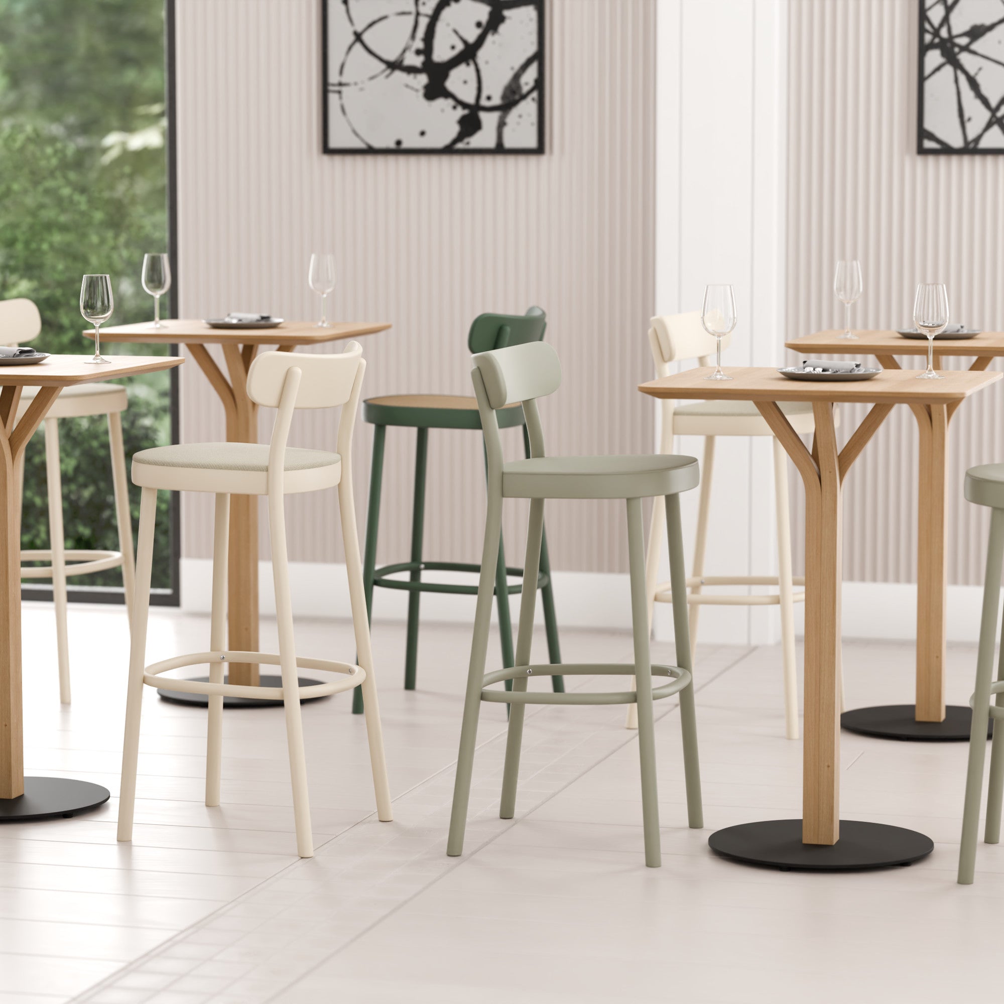 La Zitta Barhocker in einem Restaurantprojekt, im Raum