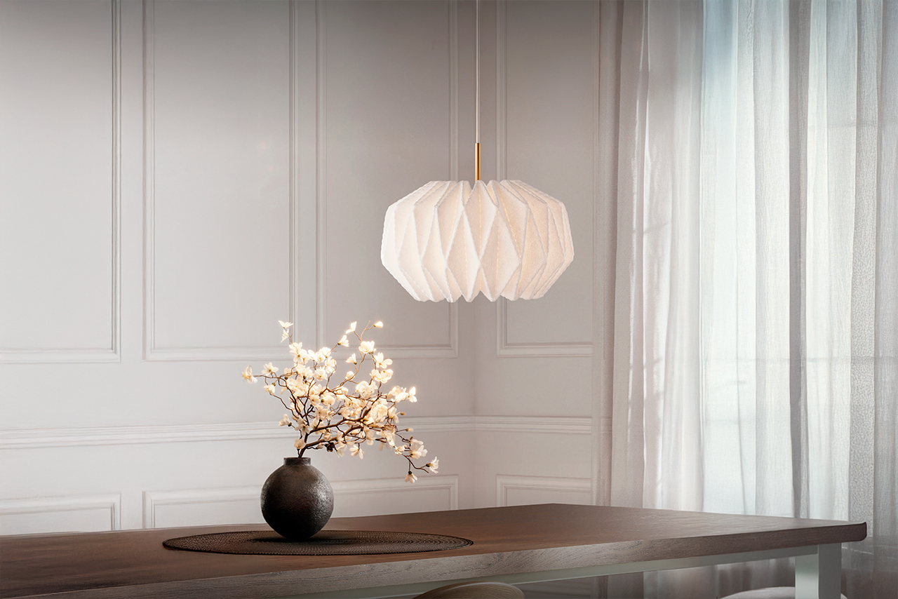 Modell 164 Softly Pleated I Pendelleuchte von LE KLINT, im Raum