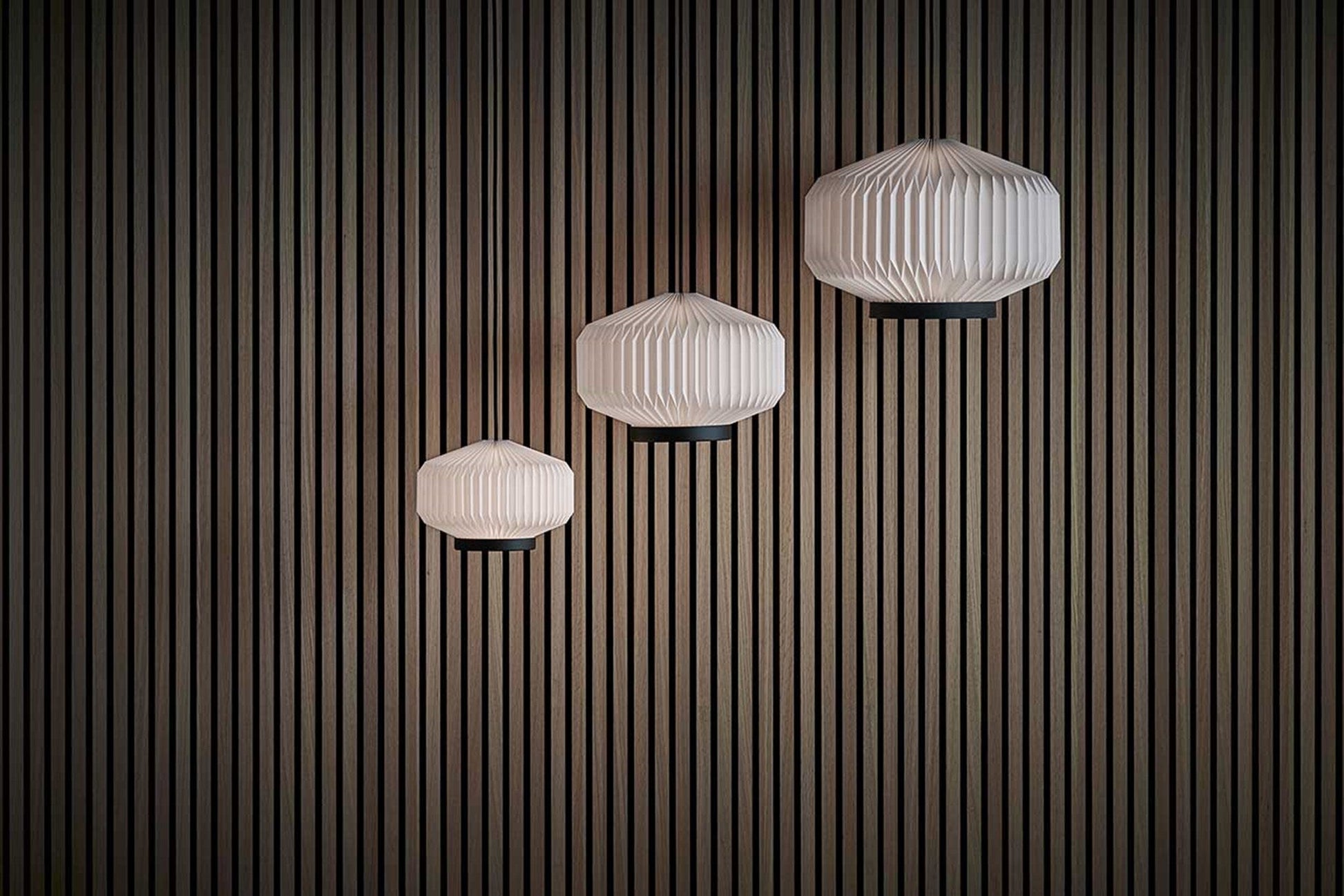 Modell 186 Shibui Pendelleuchte von LE KLINT, im Raum