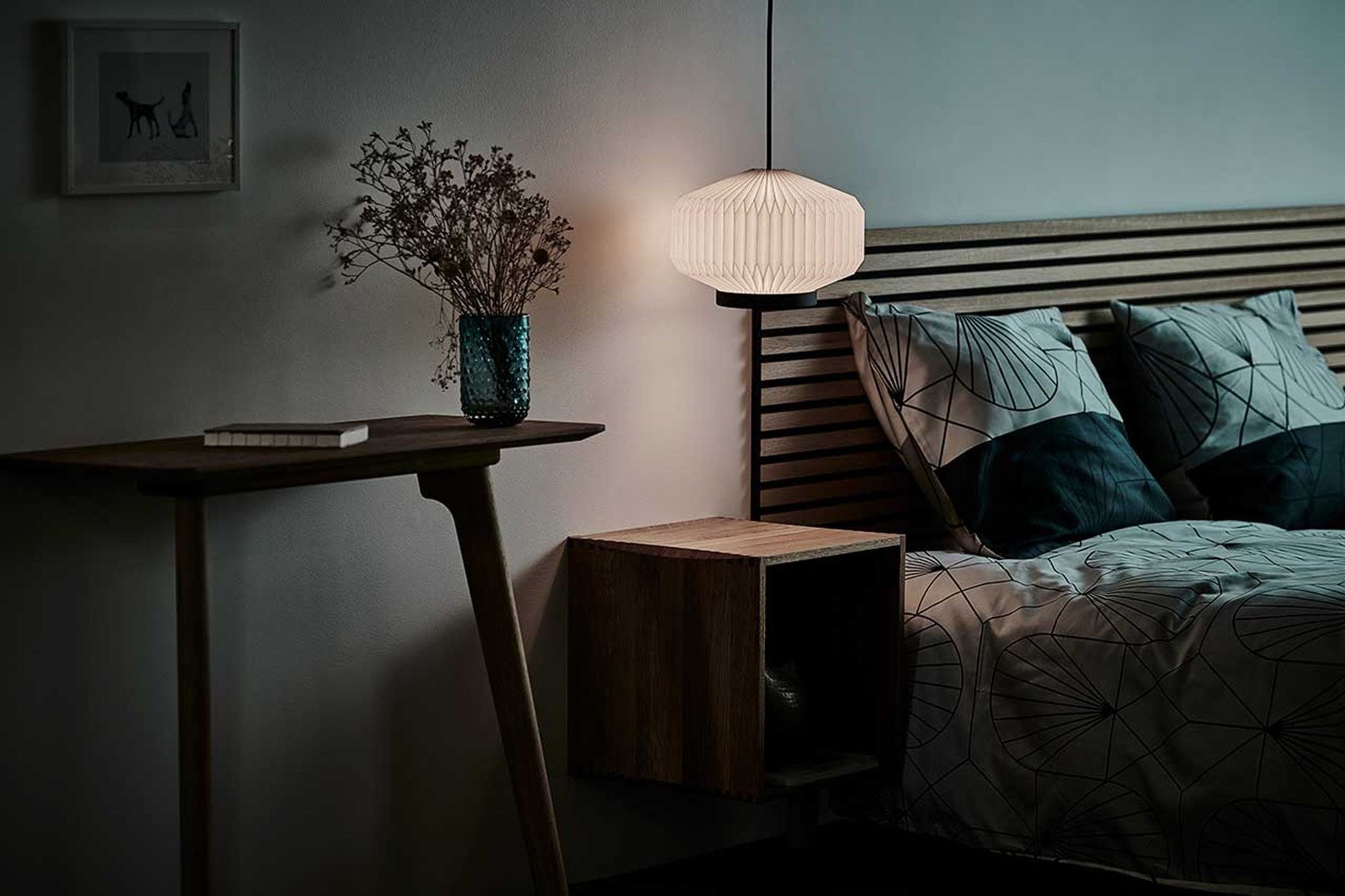 Modell 186 Shibui Pendelleuchte von LE KLINT, im Raum