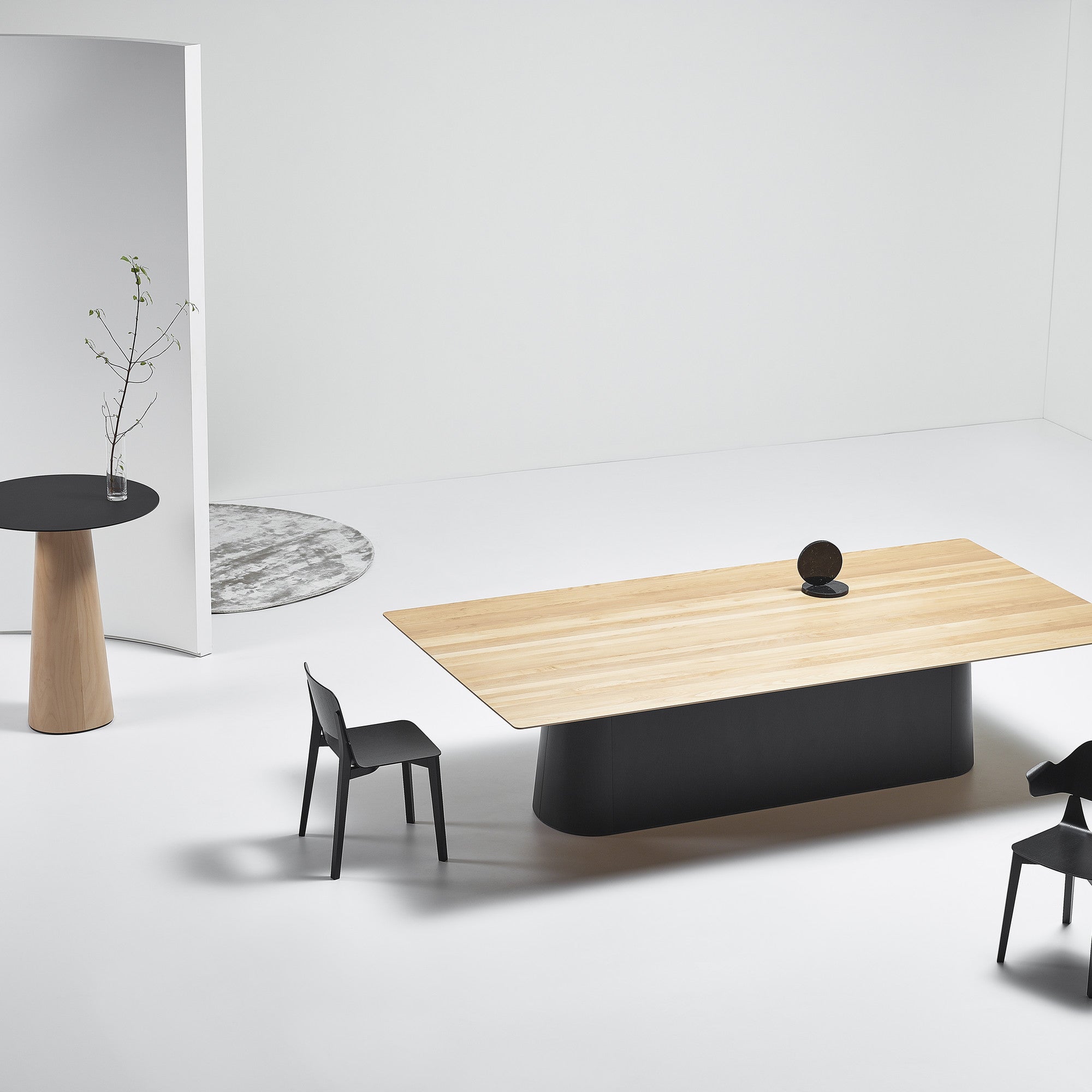 P.O.V. Tisch 465 aus der P.O.V.-Kollektion