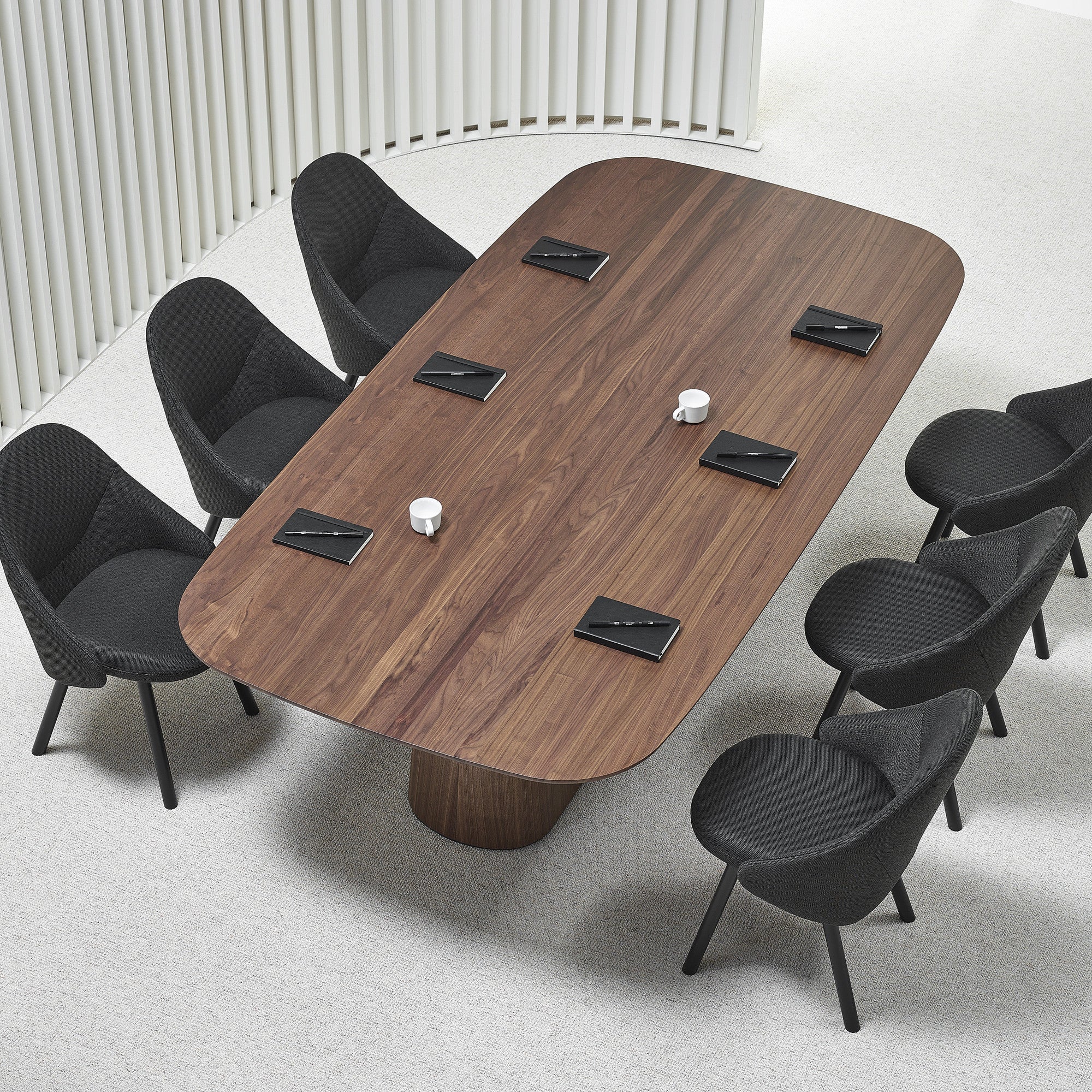 P.O.V. Tisch 465 aus der P.O.V.-Kollektion, im Ensemble