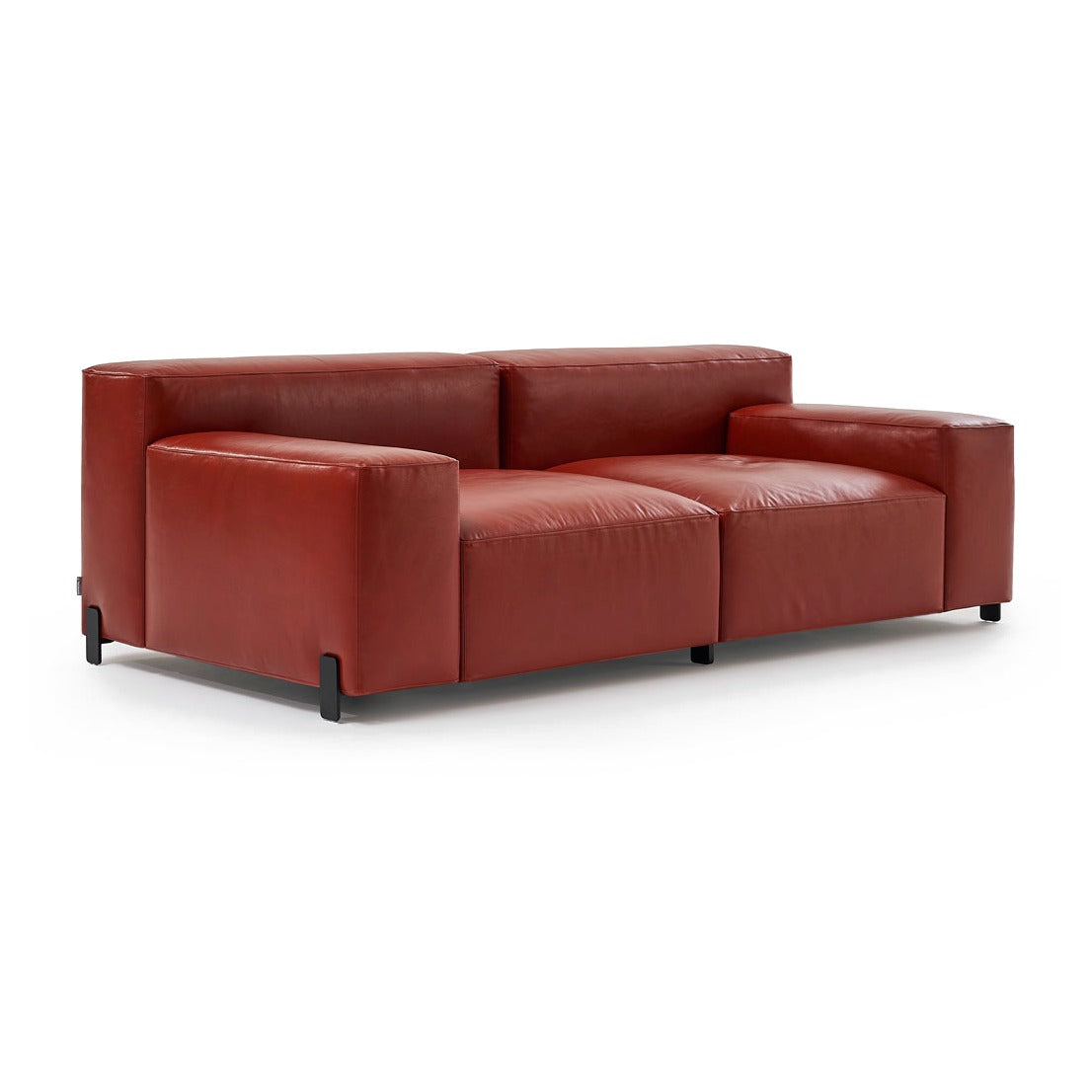 Sancal Mousse Sofa in rotem Leder, Ansicht von schräg vorne