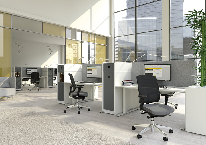 elektrisch höhenverstellbarer Schreibtisch Concept Q | Büromöbel und 3D Büroplanung Primo Vero GmbH